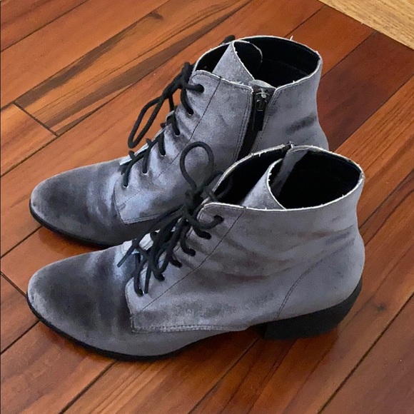 Dolce Vita booties - Picture 3 of 6